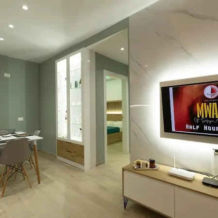 Luxury Apartament Downtown Appartement Vlorë