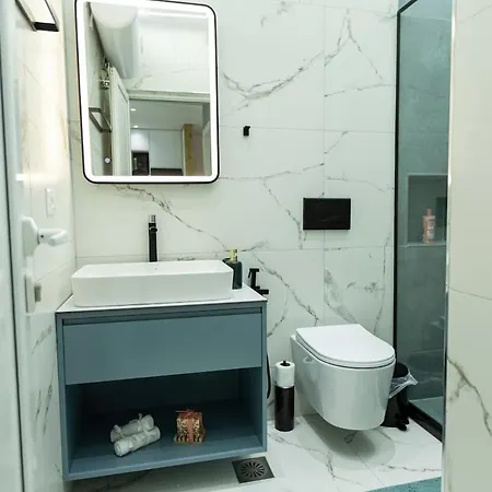 Luxury Apartament Downtown Appartement Vlorë