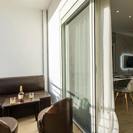 아파트 Luxury Apartament Downtown